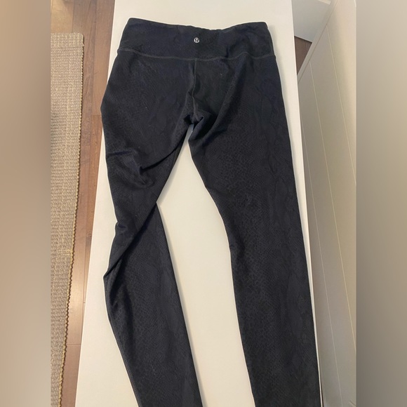 Lululemon Leggings - Mid Rise Faint Snake Print - Picture 2 of 5